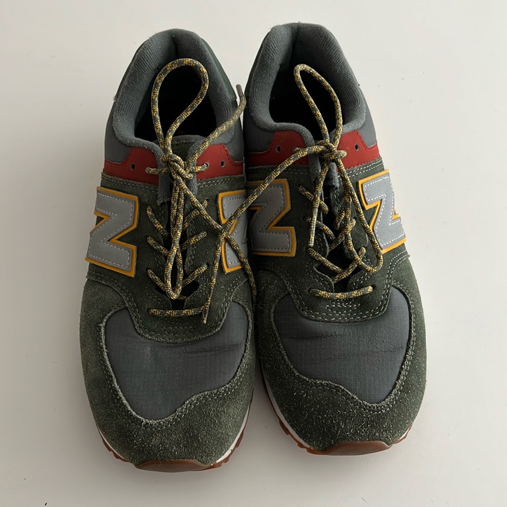 New Balance Green and Red Sneakers Size US 5 UK 4.5 EU 37.5